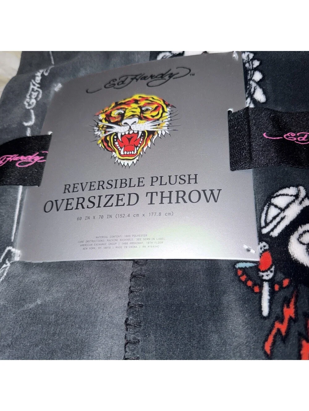 Ed Hardy Reversible Plush Oversized Throw Blanket 60x70 Dark Gray dice PrintNWT
